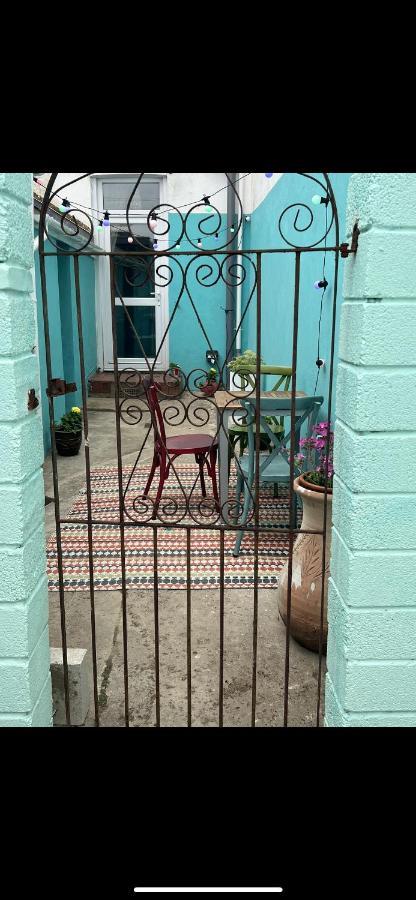 The Shell House Hotel Falmouth Bagian luar foto